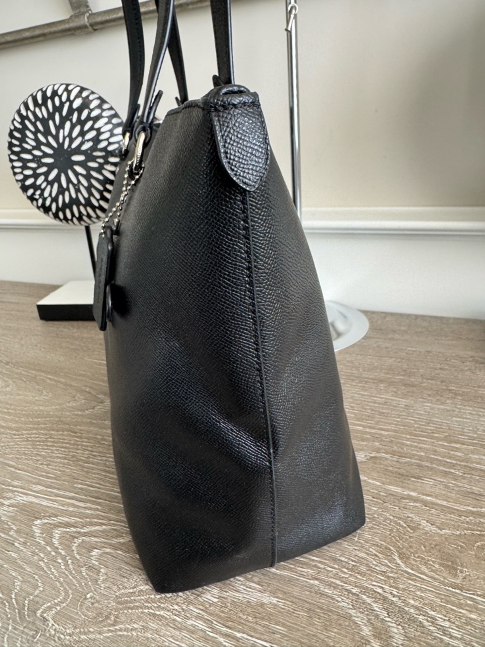 Coach Cross-Grain Gallery Black Pebbled Leather Tote with Matching Wallet - Picture 9 of 16